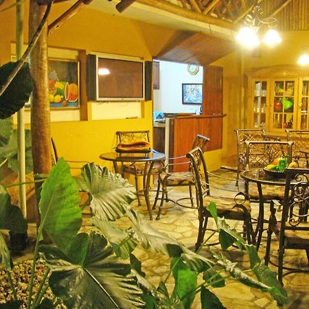 Hotel Colonnade Nicaragua Манагуа Екстериор снимка