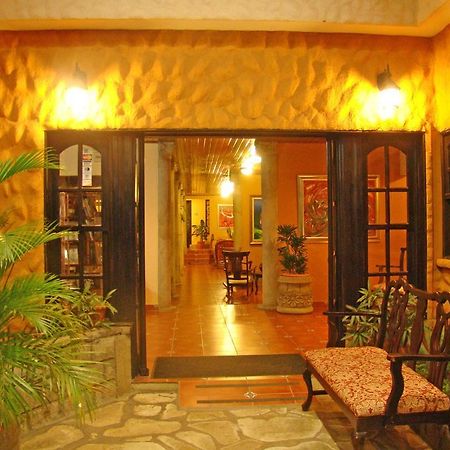 Hotel Colonnade Nicaragua Манагуа Екстериор снимка