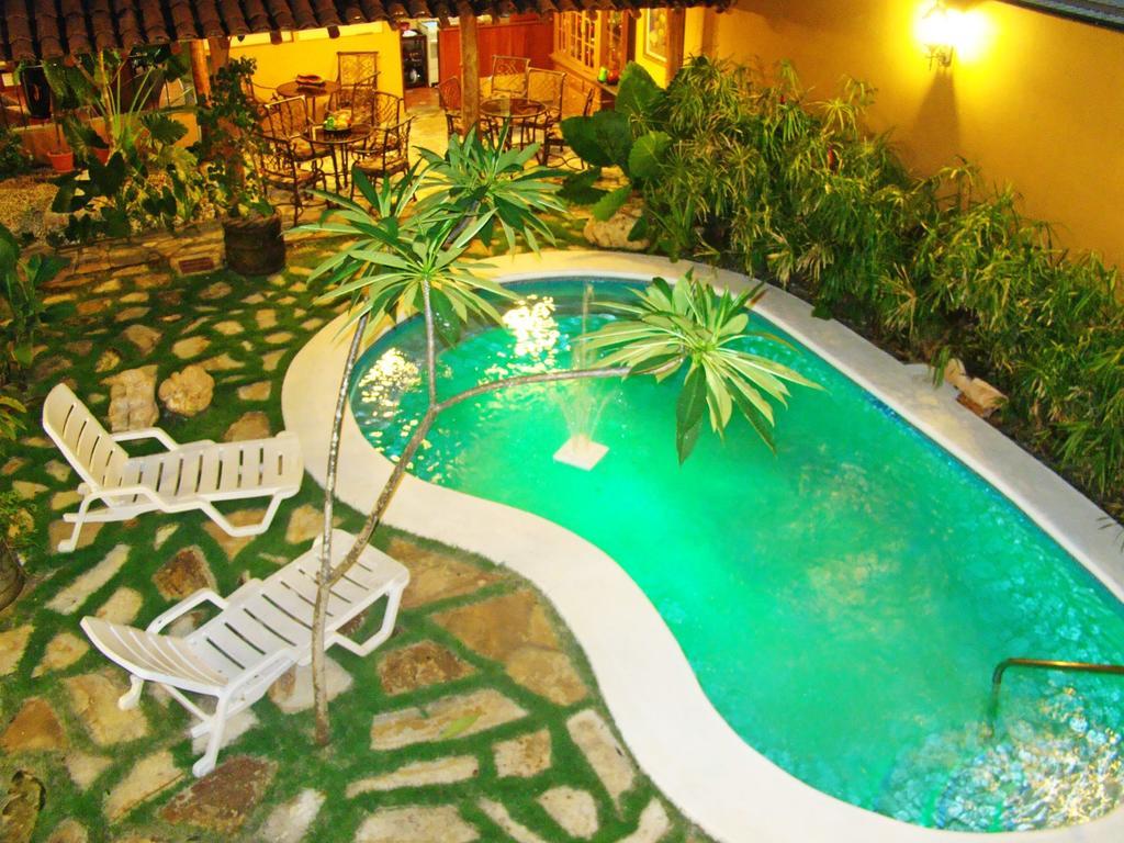 Hotel Colonnade Nicaragua Манагуа Екстериор снимка