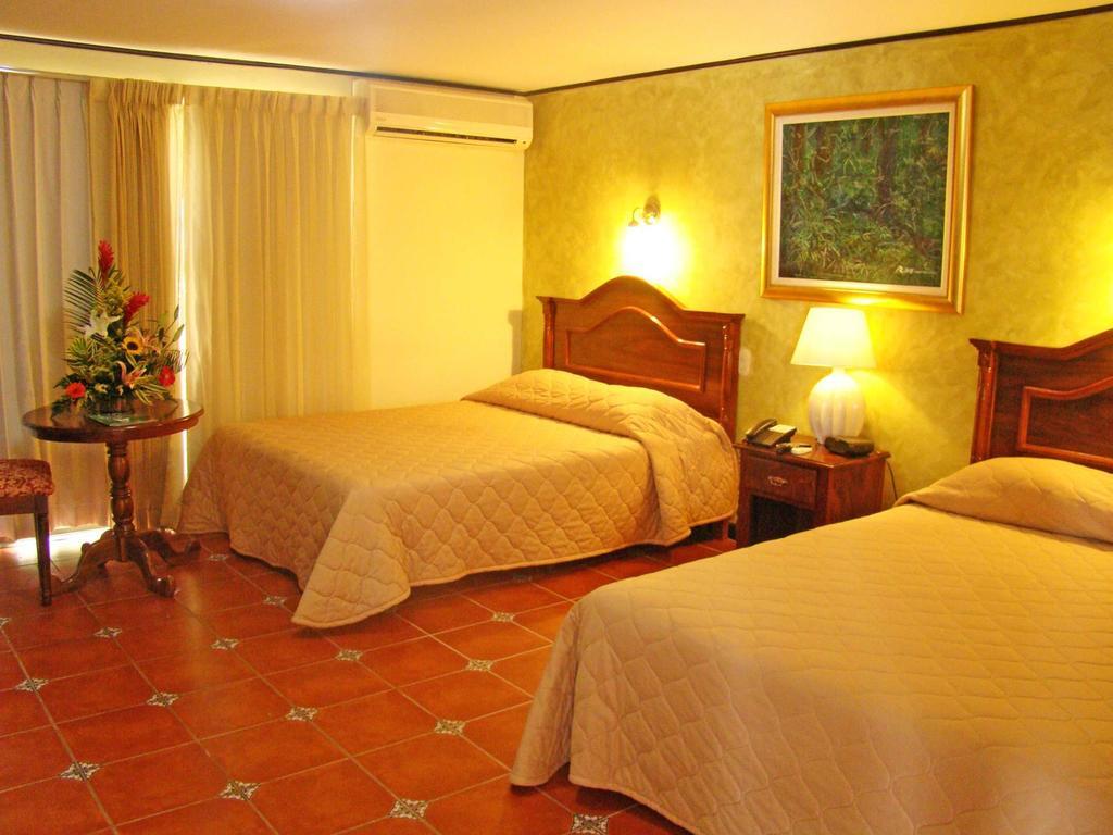 Hotel Colonnade Nicaragua Манагуа Стая снимка