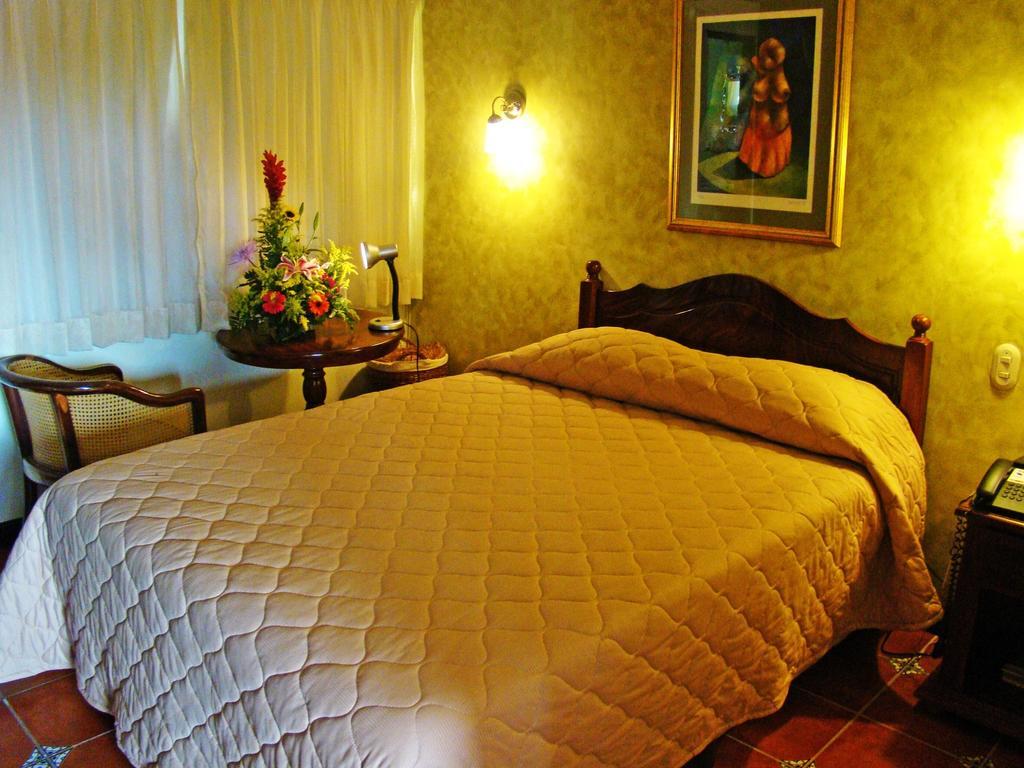Hotel Colonnade Nicaragua Манагуа Стая снимка