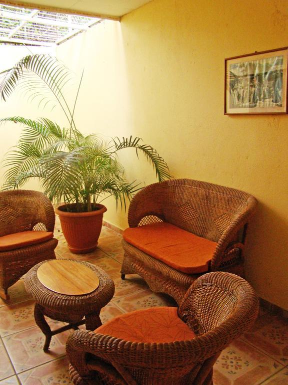 Hotel Colonnade Nicaragua Манагуа Стая снимка