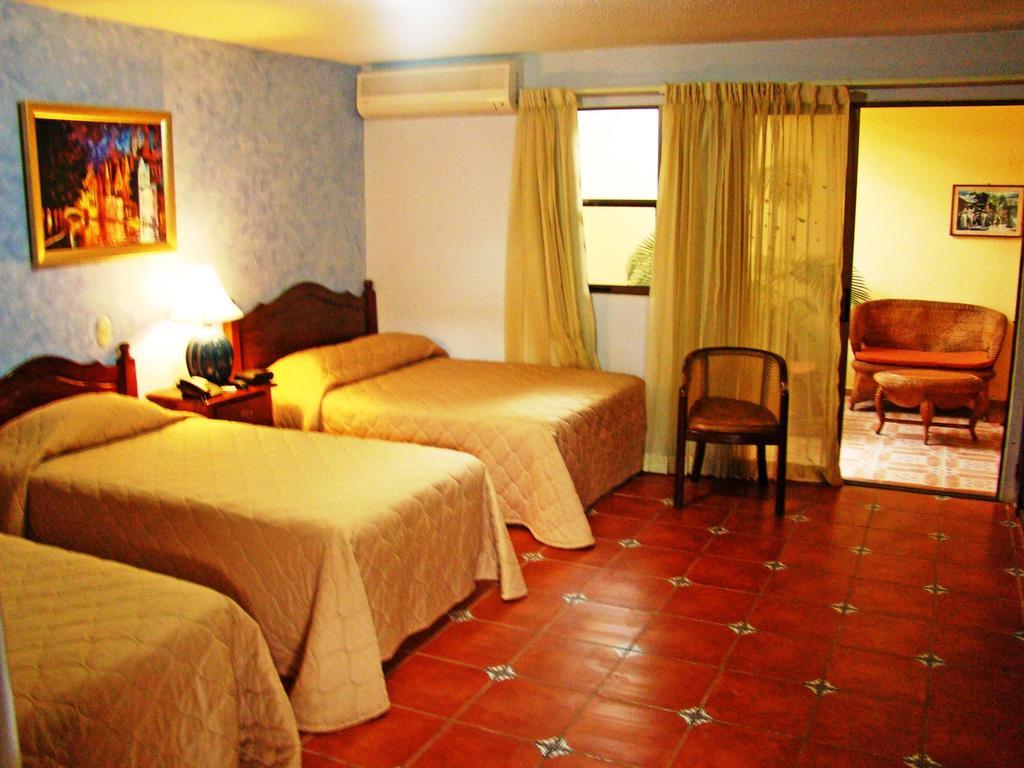 Hotel Colonnade Nicaragua Манагуа Стая снимка