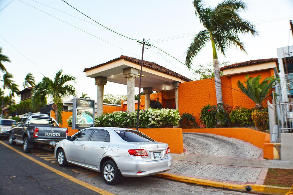 Hotel Colonnade Nicaragua Манагуа Екстериор снимка