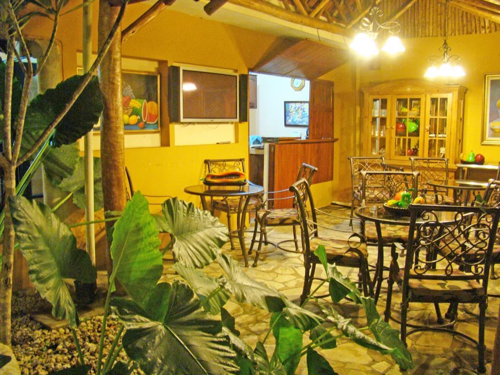 Hotel Colonnade Nicaragua Манагуа Екстериор снимка