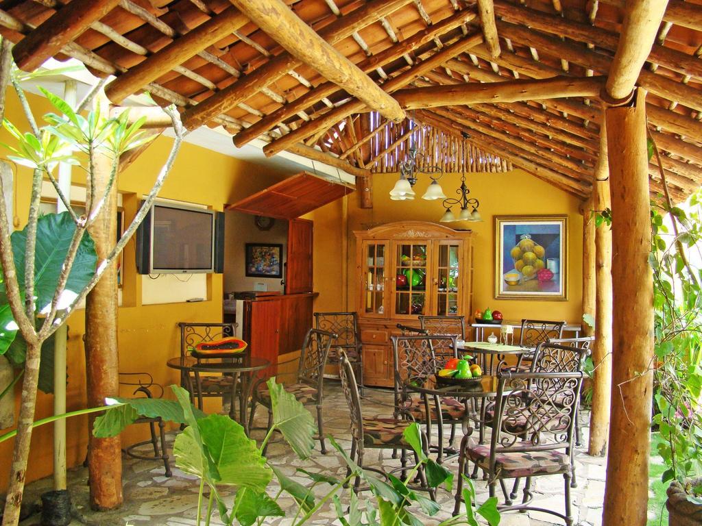 Hotel Colonnade Nicaragua Манагуа Екстериор снимка