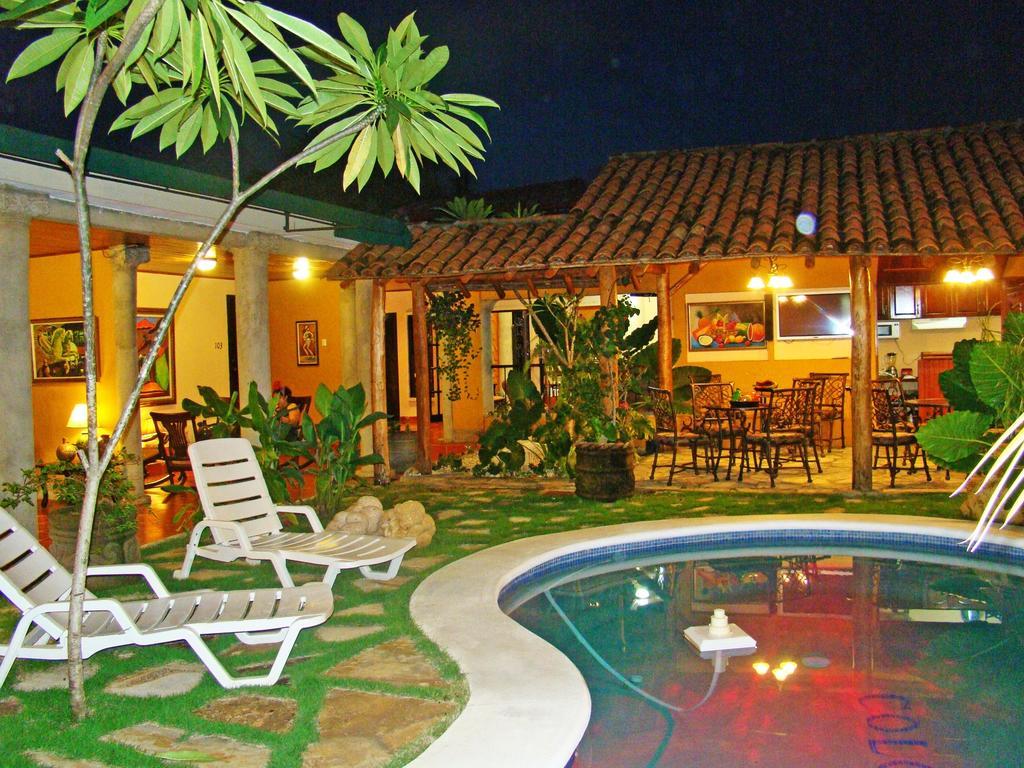 Hotel Colonnade Nicaragua Манагуа Екстериор снимка