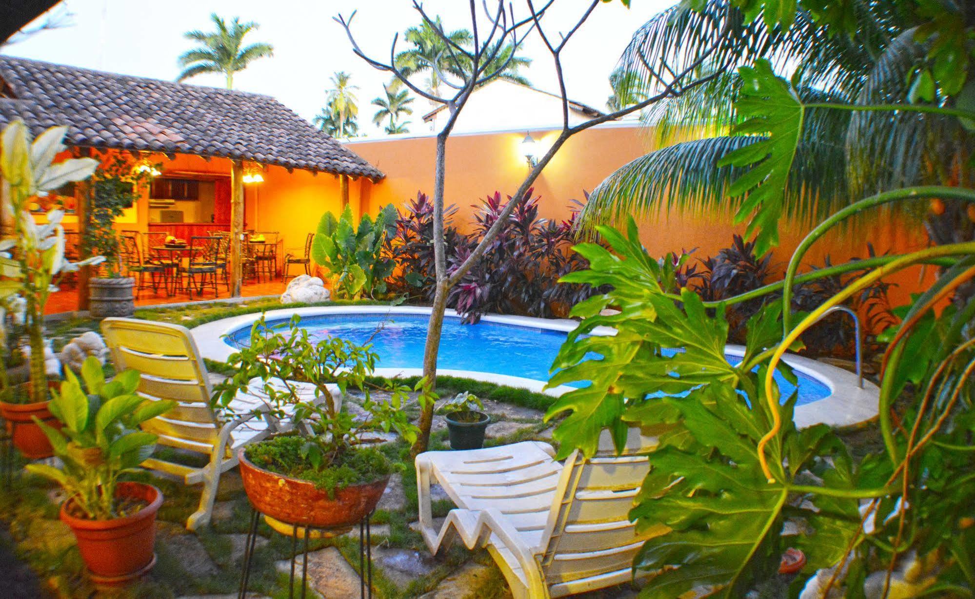 Hotel Colonnade Nicaragua Манагуа Екстериор снимка