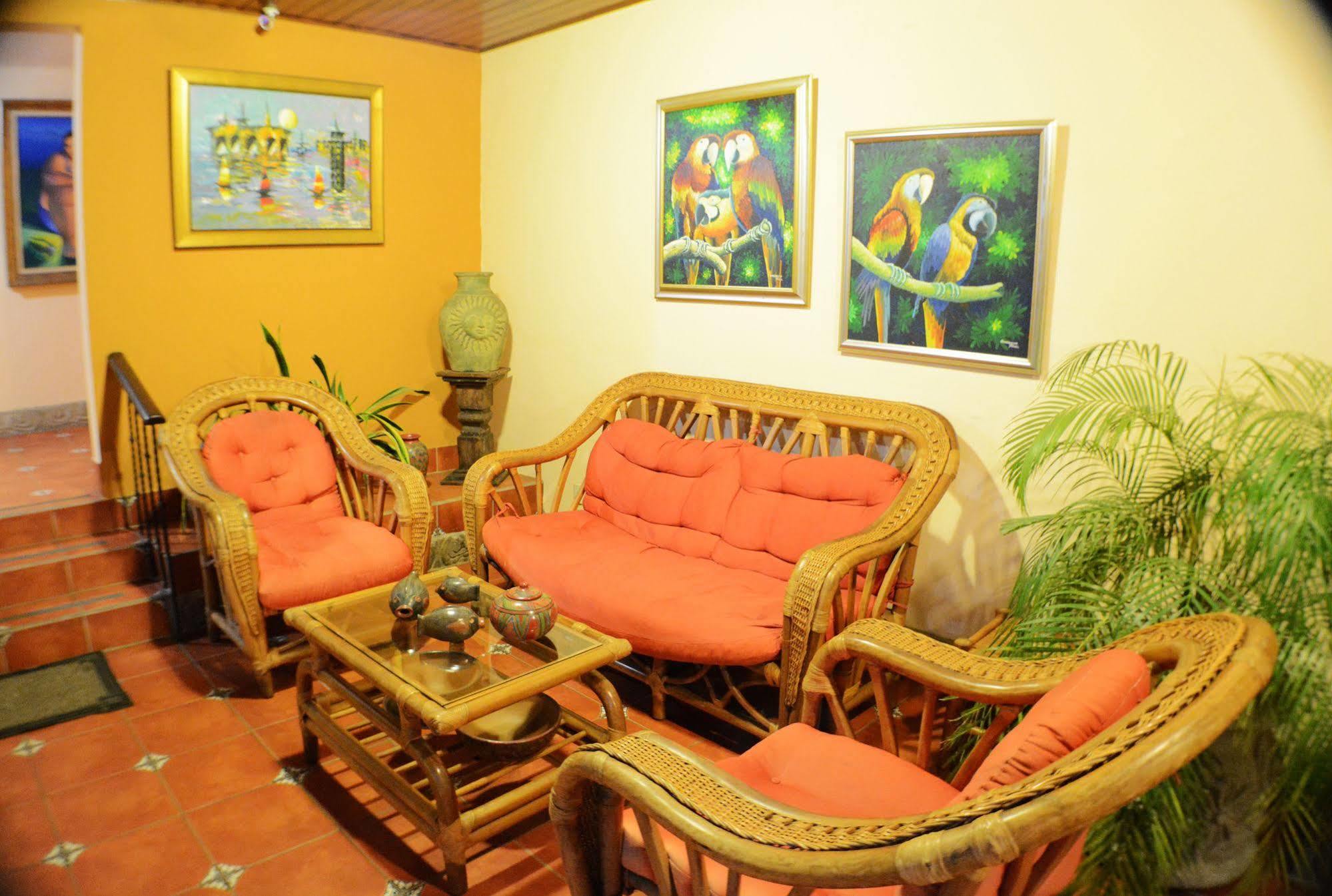Hotel Colonnade Nicaragua Манагуа Екстериор снимка